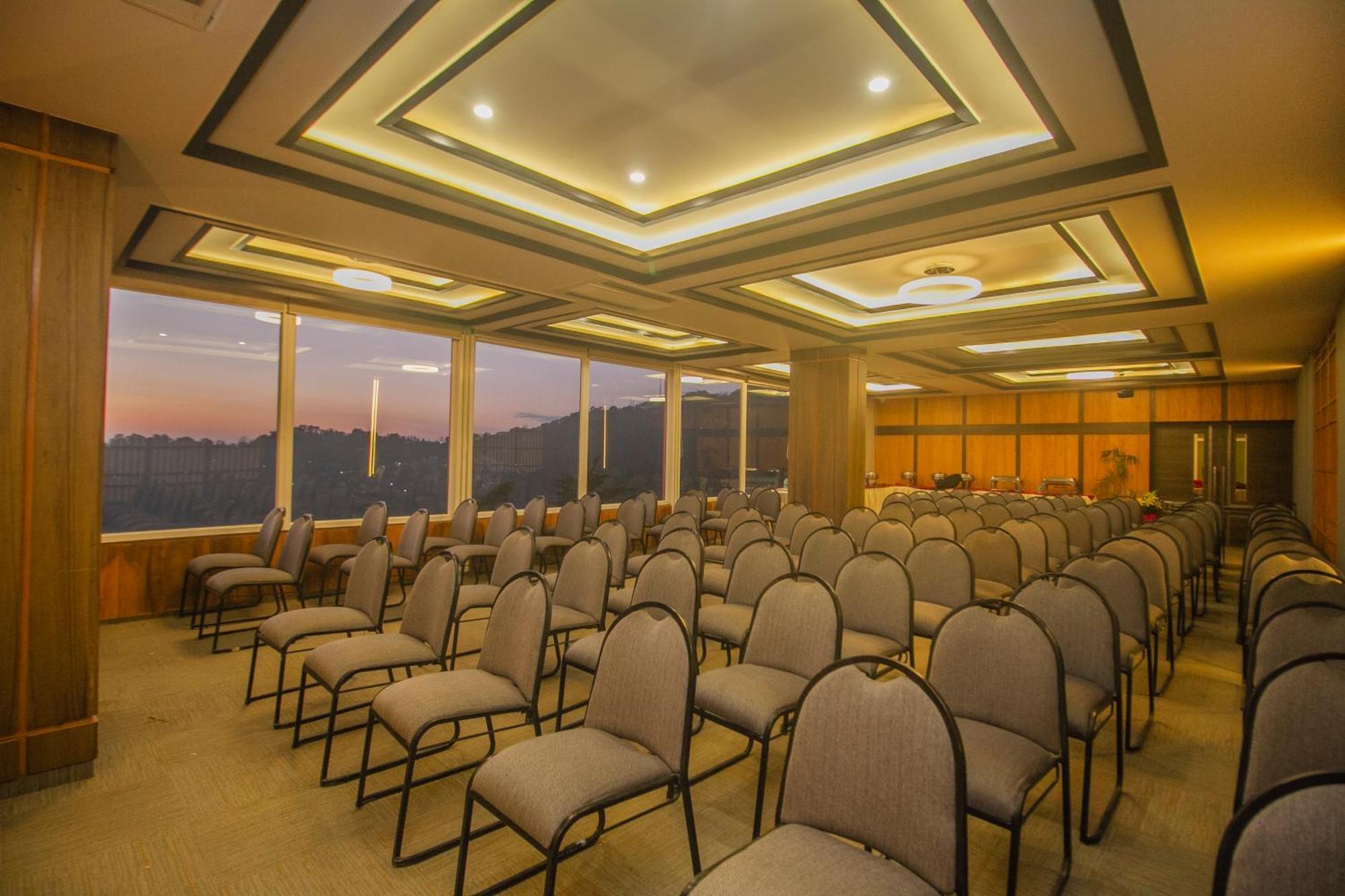 Amritara Surya, Mcleodganj, Dharamshala Hotel Kültér fotó