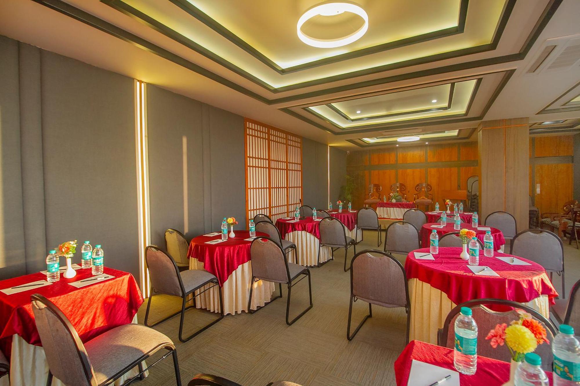 Amritara Surya, Mcleodganj, Dharamshala Hotel Kültér fotó
