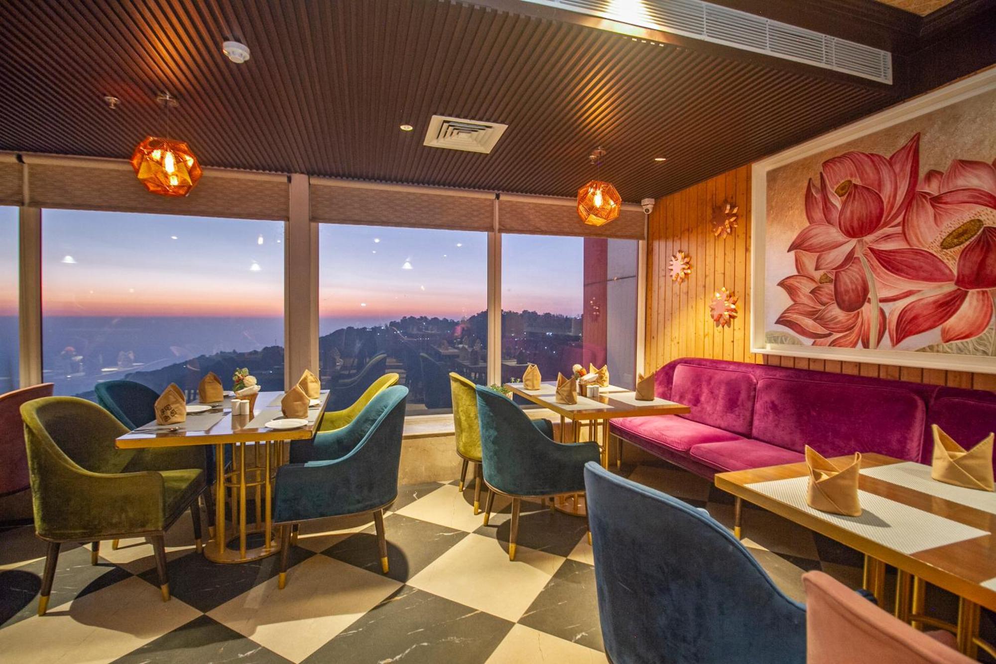 Amritara Surya, Mcleodganj, Dharamshala Hotel Kültér fotó